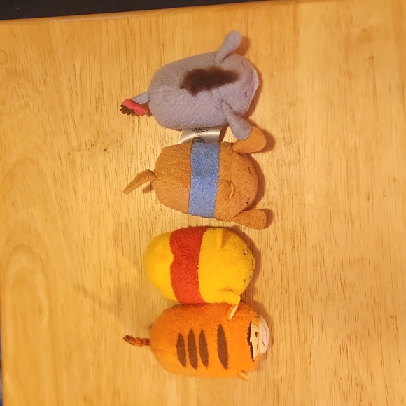 Winnie the Pooh and Friends plush tsum tsums (4) - Picture 4 of 6